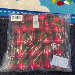 Women's size large Minnie Mouse flannel pjs never opened